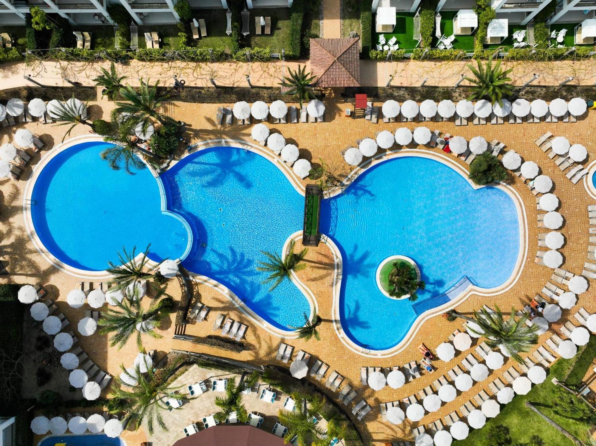 Viva Blue & Spa Плайя-де-Муро Екстер'єр фото